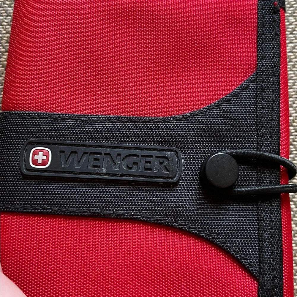 Wenger men vegan leather RED black tri fold travel passport wallet credit card